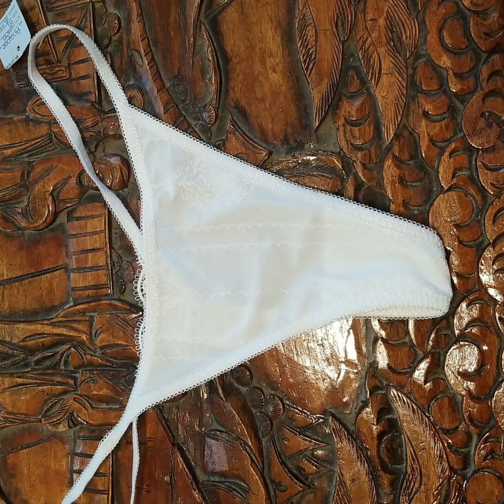 ARIANNE Vintage Y2K White Thong Panty Medium